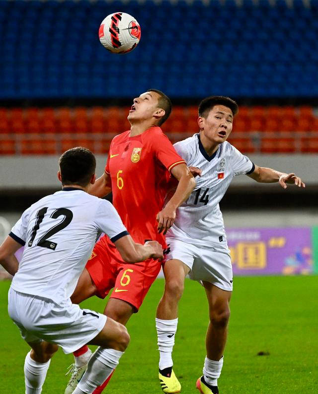 爱游戏娱乐-足球青训工作见成效，新秀崭露头角的简单介绍