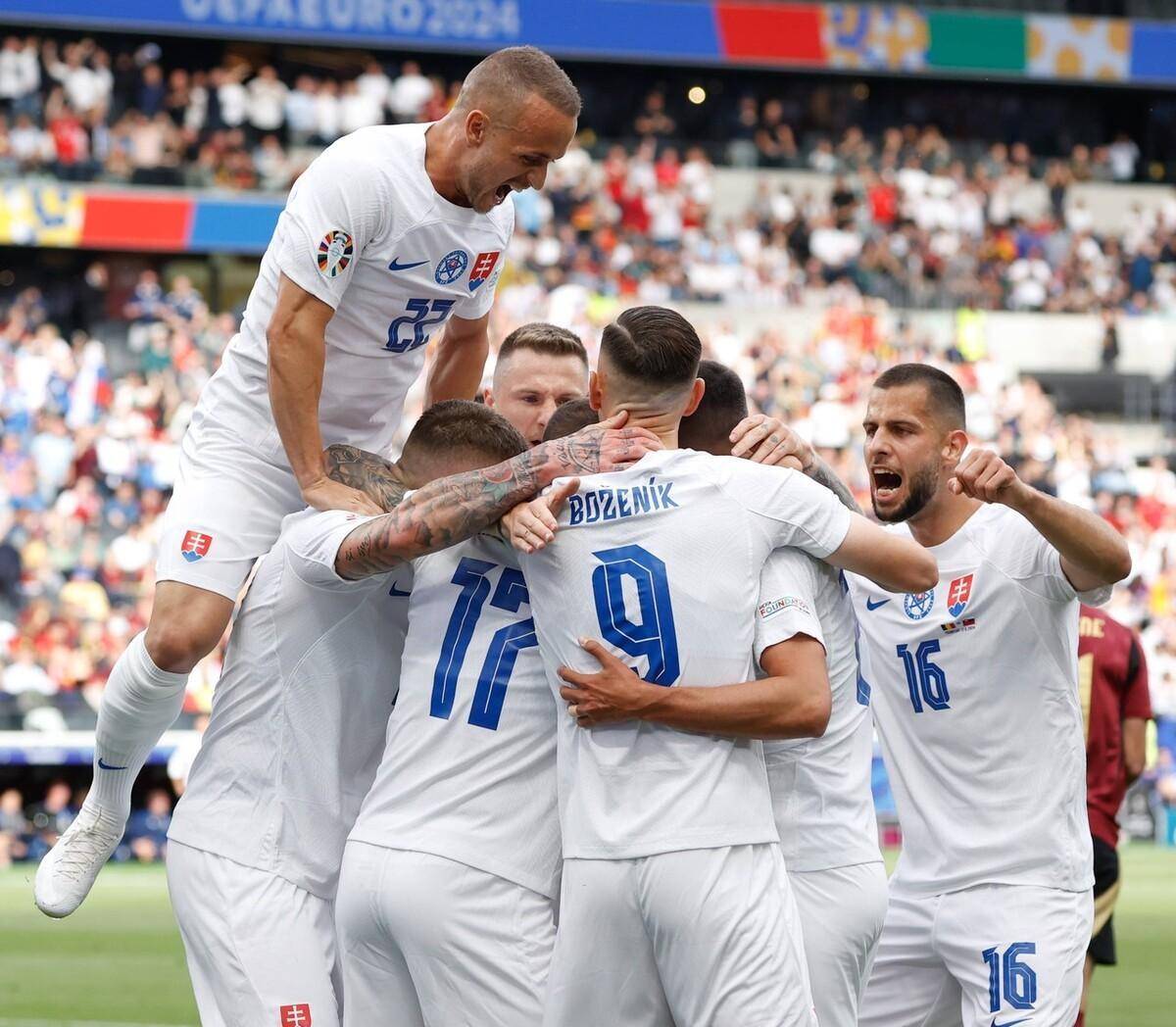 关于乌克兰不敌对手,欧洲杯前景堪忧的信息 关于乌克兰不敌对手,欧洲杯前景堪忧的信息