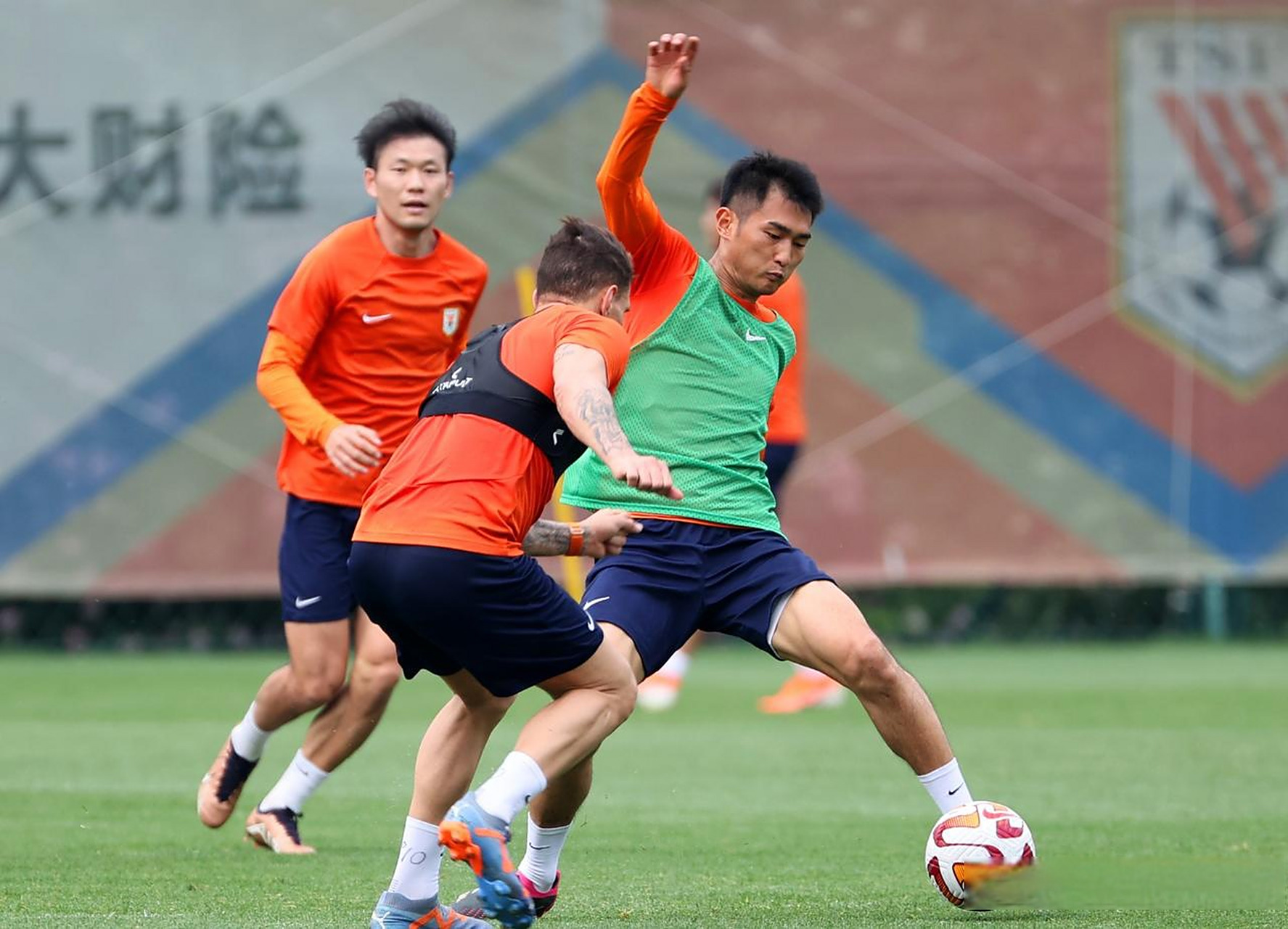 战术调整关键,球队备战战术布置 战术调整关键,球队备战战术布置