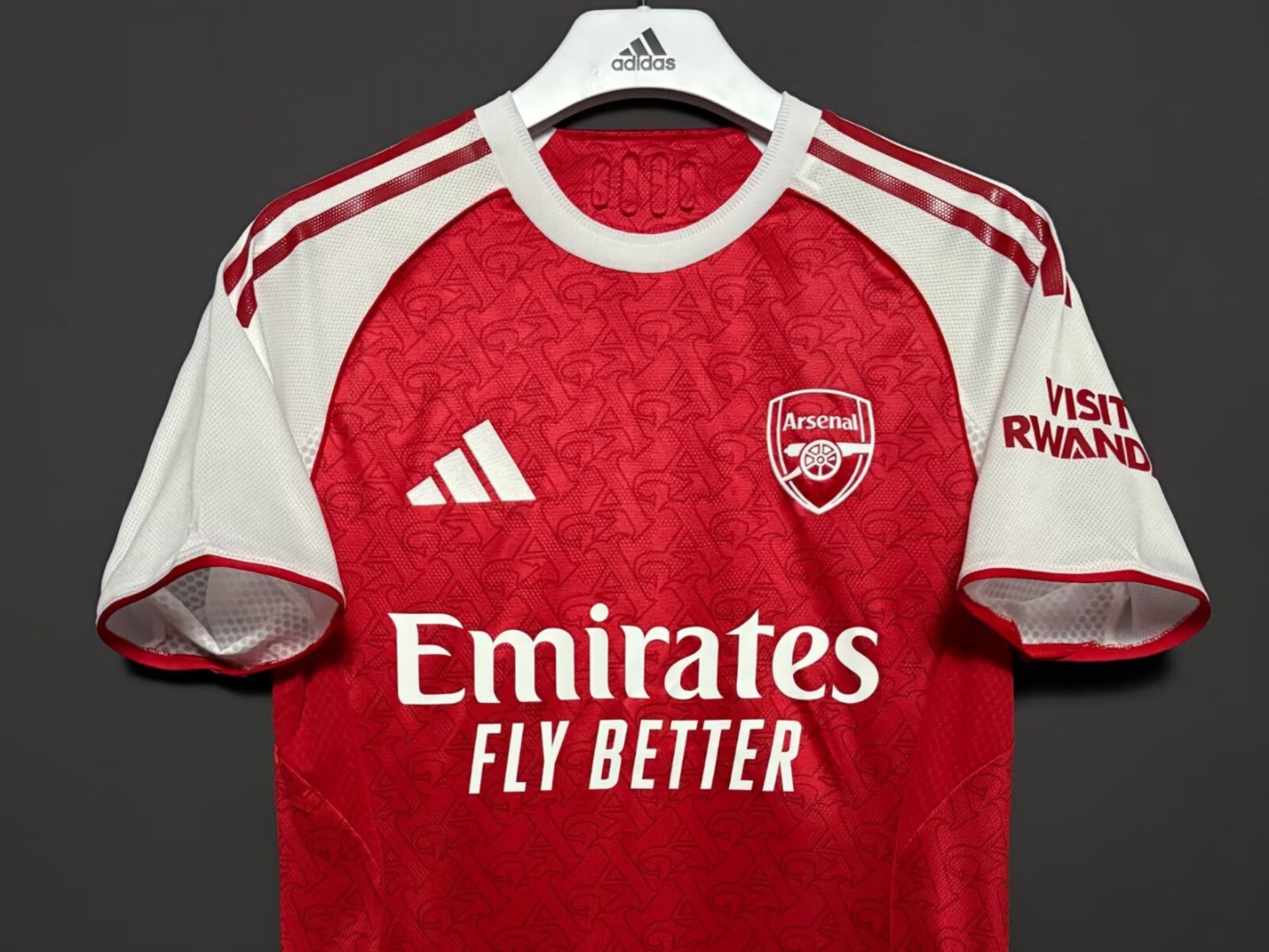 爱游戏-阿森纳主场致胜，取得新赛季首胜