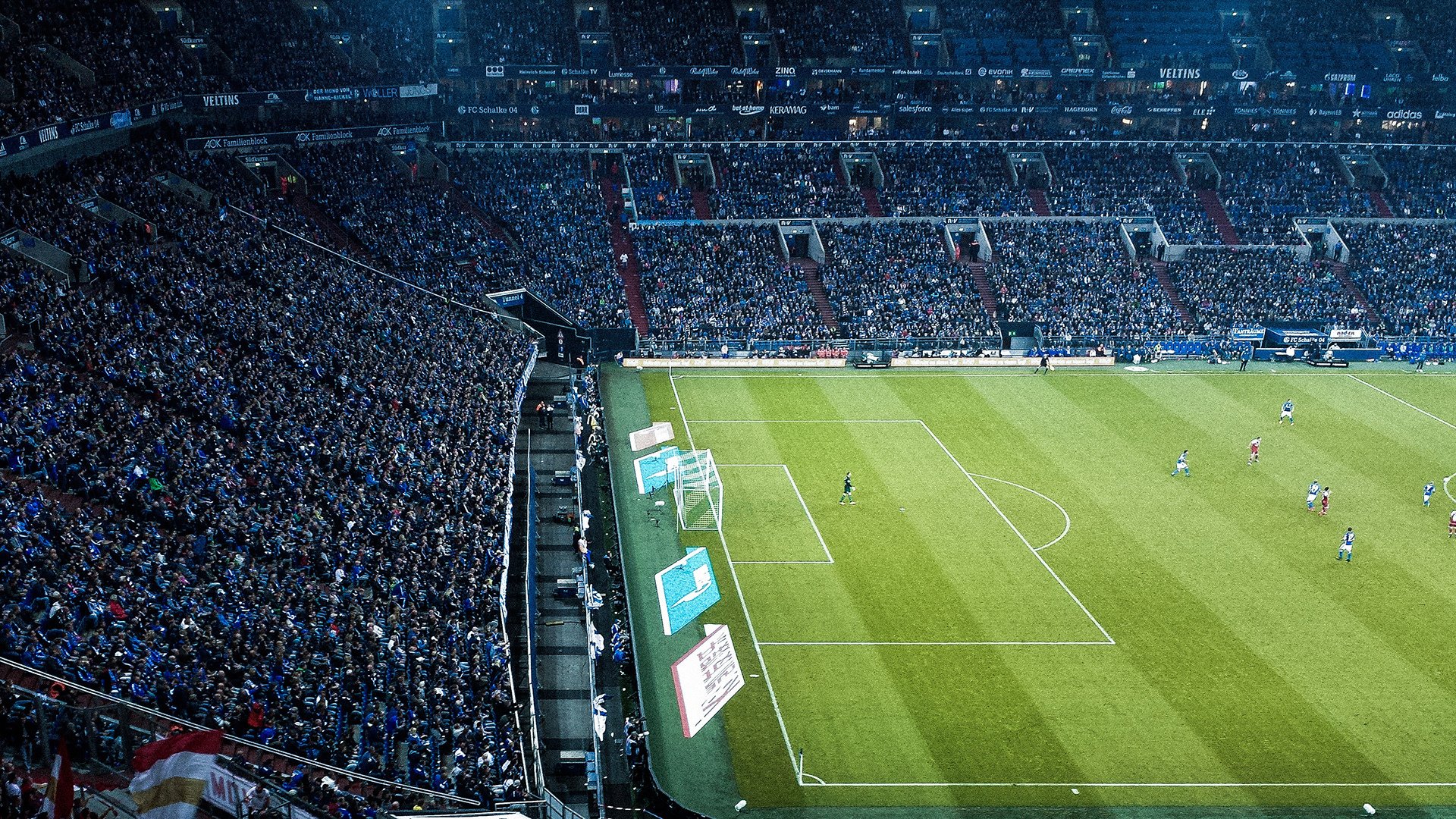 爱游戏APP-跨界狂想，当萨拉赫在F1赛道轻取德国—一场体育的平行宇宙狂欢