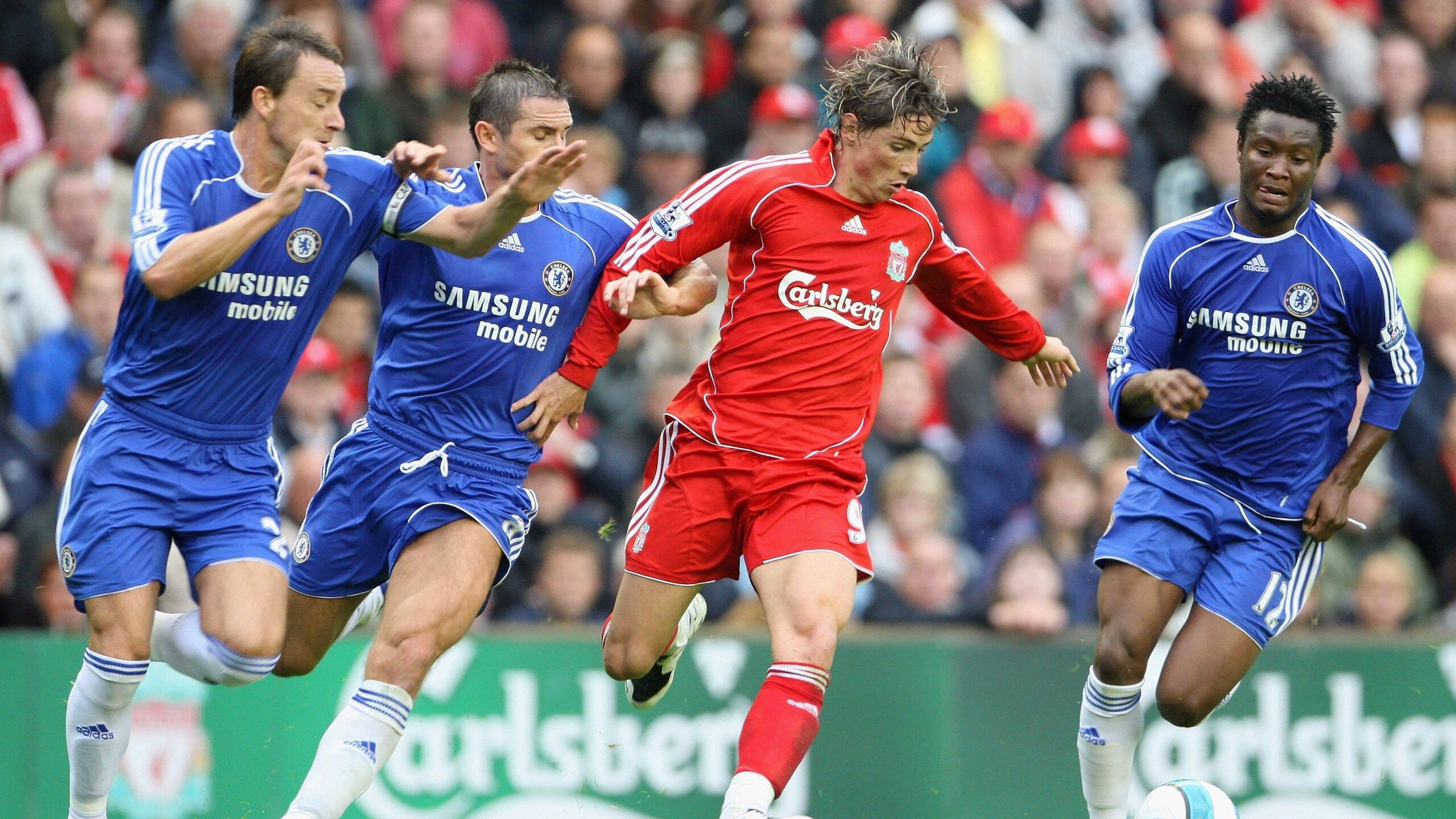 AYX官方直播-赛道上的绝对统治，拉塞尔领军迈凯伦横扫哈斯车队